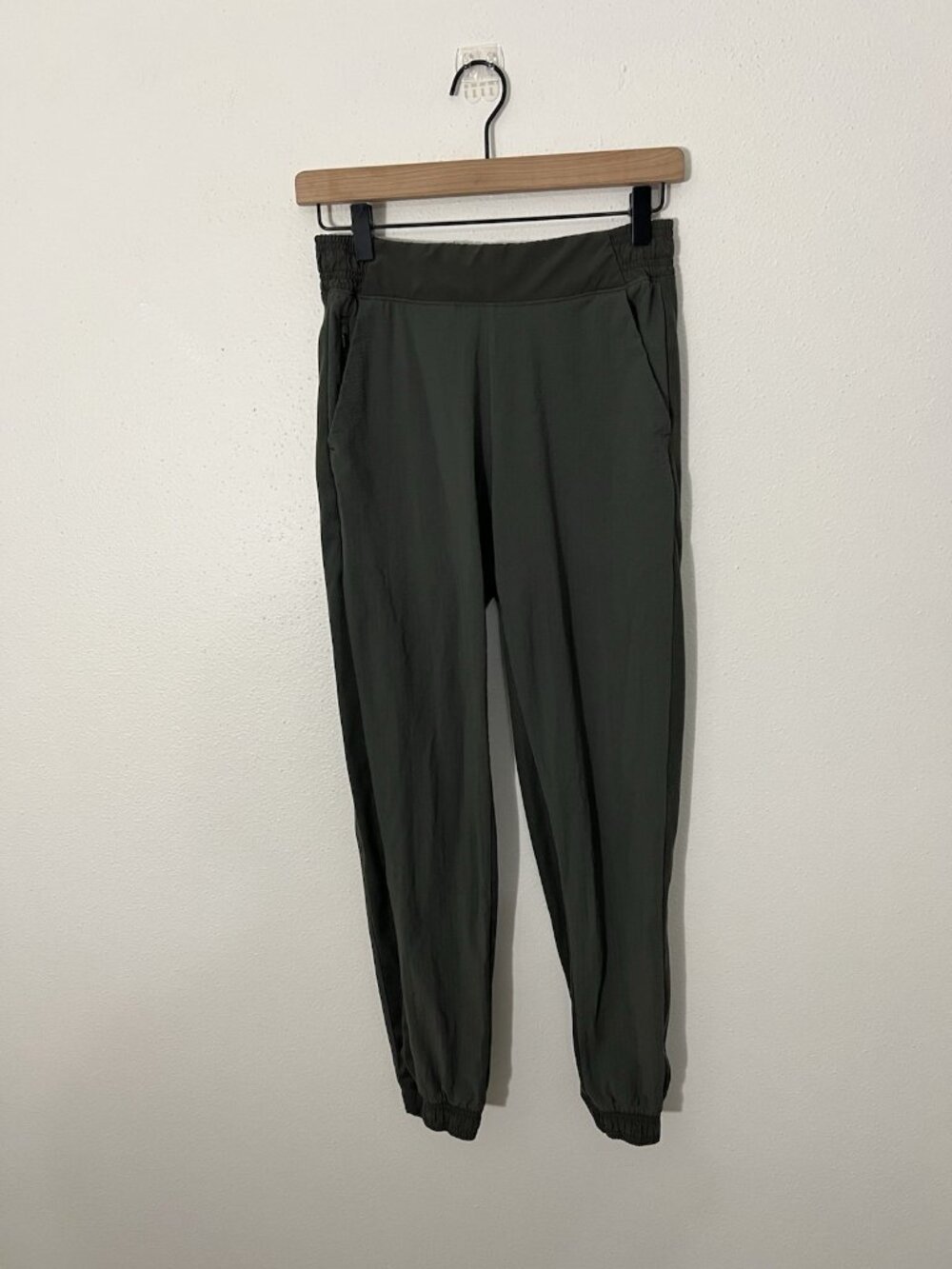 Athleta Green Textured Brooklyn Jogger Pants Size 0